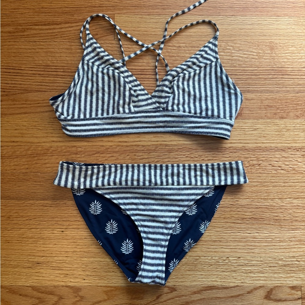 Vineyard Vines Reversible Sconset Palm Leaf / Striped Bikini